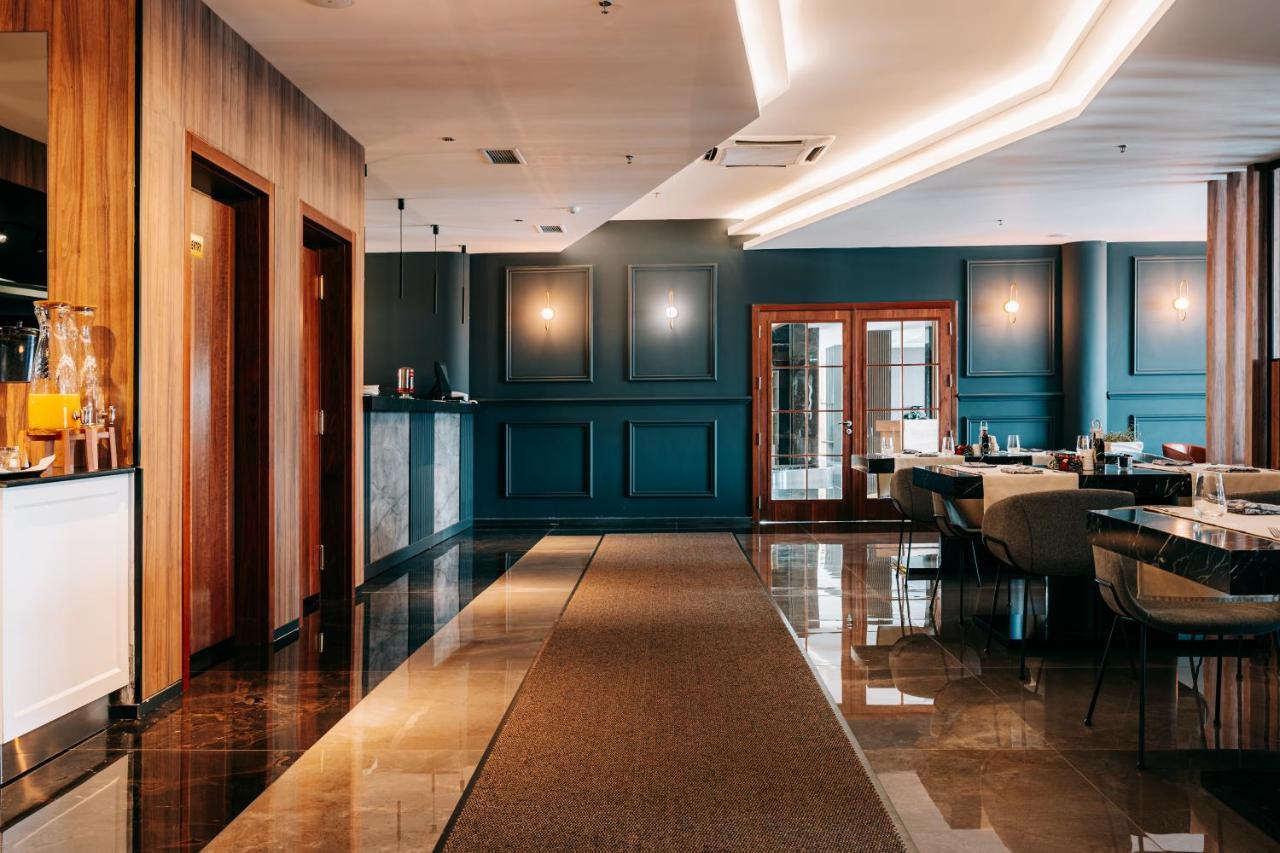 Palace Hotel&SPA Titova Mitrovica Exterior foto